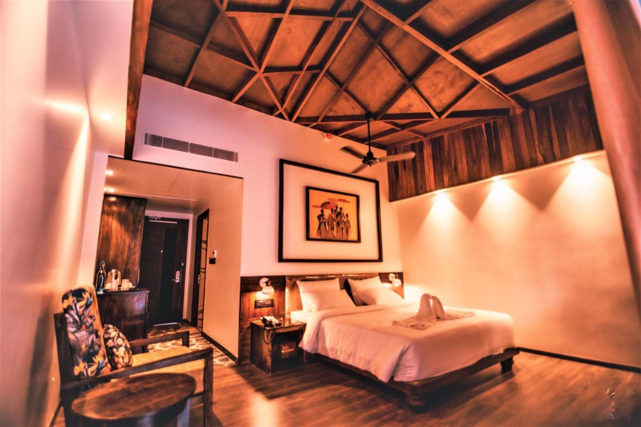 Hotel Symphony Samudra Port Blair Zewnętrze zdjęcie