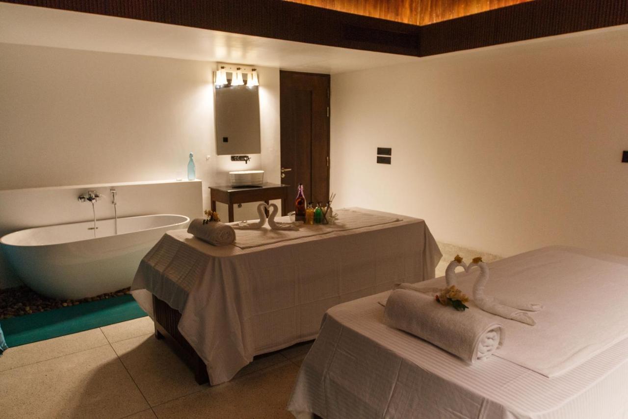 Hotel Symphony Samudra Port Blair Zewnętrze zdjęcie
