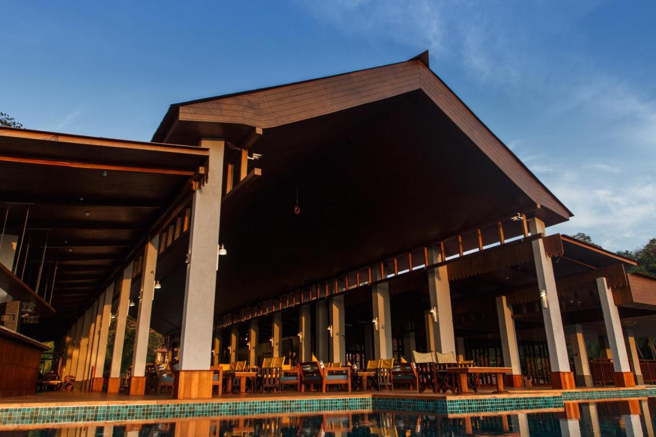 Hotel Symphony Samudra Port Blair Zewnętrze zdjęcie